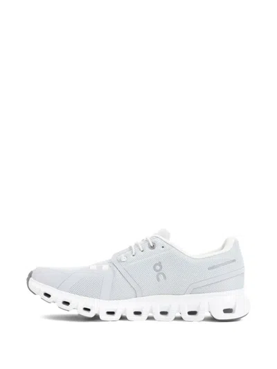 On Cloud 6 Trainers In White