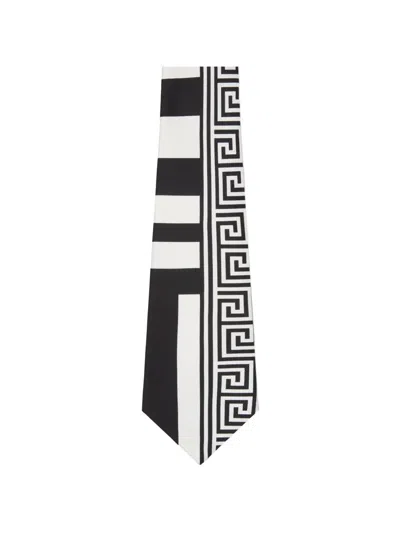 Versace Printed Silk Twill Tie In Black