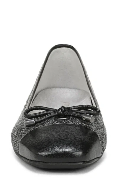Vionic Klara Cap Toe Flat In Black