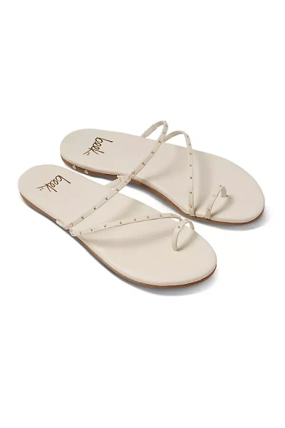Beek Ula Toe-loop Sandals In Neutral