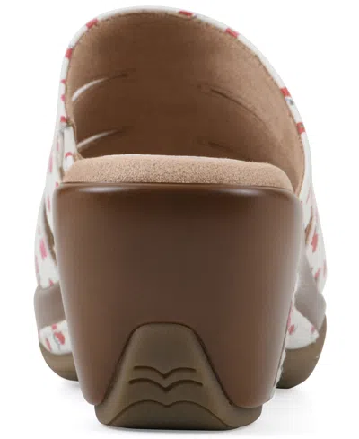 White Mountain Valora Platform Sandal In Multi