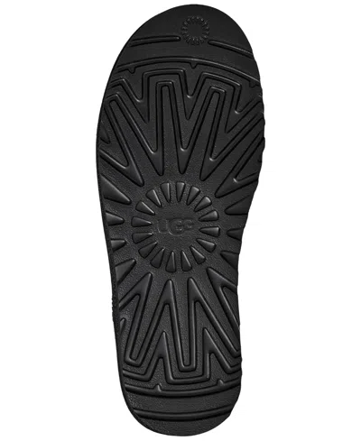 Ugg Black Solid Classic Boot. In Multi
