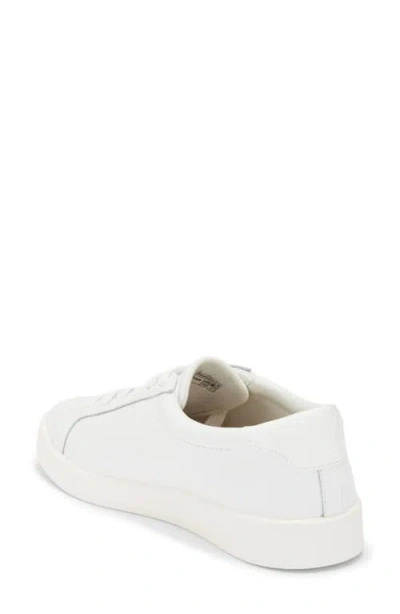 Vionic Estelle Sneaker In White