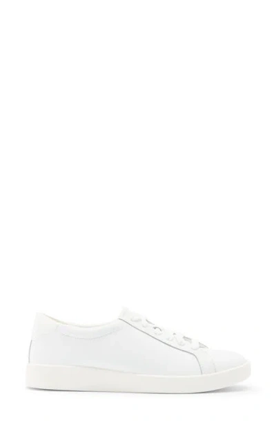 Vionic Estelle Sneaker In White