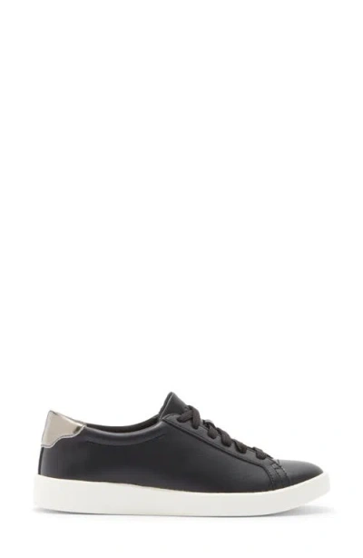 Vionic Estelle Sneaker In Black