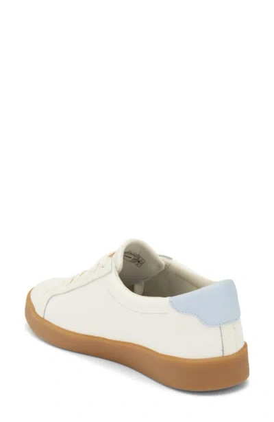 Vionic Estelle Sneaker In White