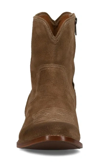 Frye Austin Inside Zip Plain Toe Boots In Brown