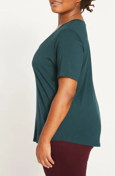 Universal Standard V-rex Tee In Green