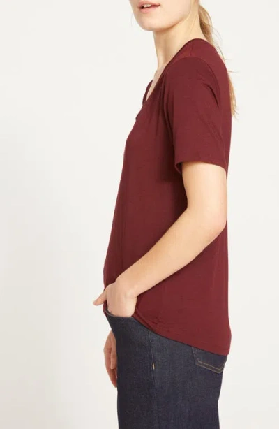Universal Standard V-rex Tee In Red