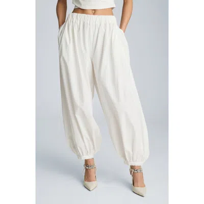 Kenneth Cole Pull On Bubble Leg Pant In White