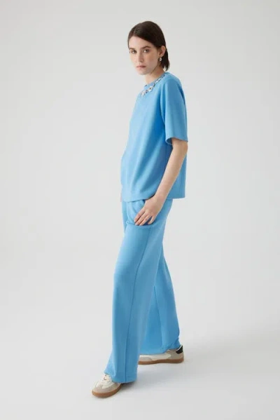 Exquise Regular Crystal Embellished T-shirt In Blue