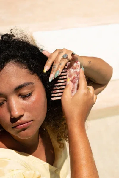 Mle Capelli Comb In Brown