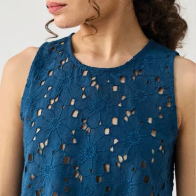 Reistor Embroidered Button-back Top In Blue