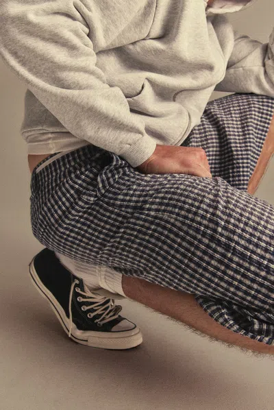 Elwood Seersucker Short In Black