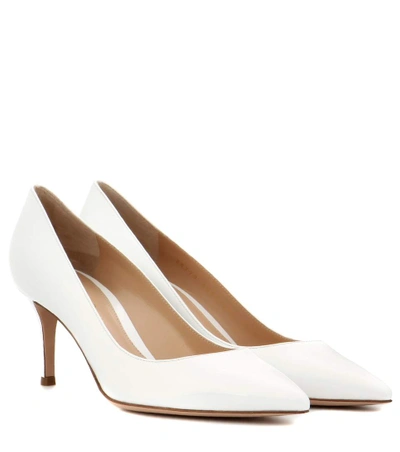 Shop Gianvito Rossi Exclusive To Mytheresa.com - Gianvito 70 Patent Leather Pumps In White