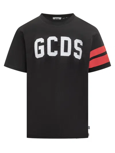Gcds Man T-shirt Z0mlqc106j101 999r Regular Loose Ss T-shirt Black Red In Black