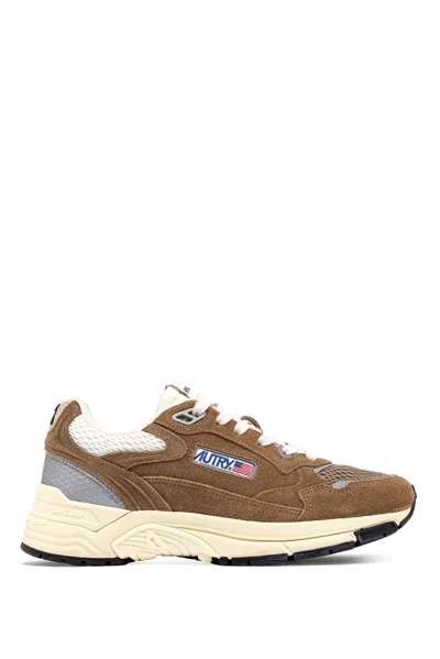 Autry Hyperway Man Sneakers In Brown