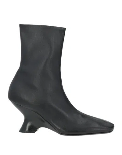 Dries Van Noten Women Black Ankle Boots With Rounded Toe In Leather Woman