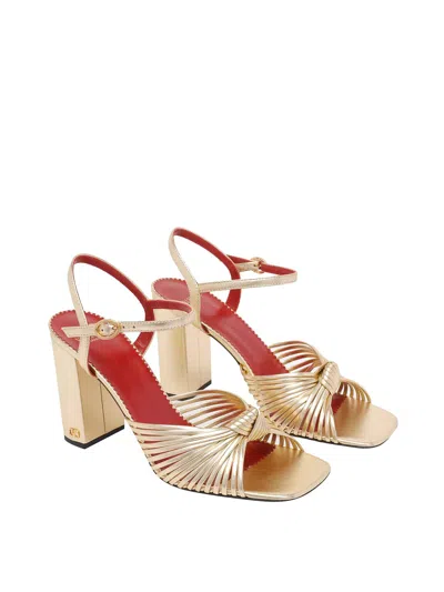 Valentino 90mm Vlogo Anne Metallic Leather Block-heel Sandals In Gold