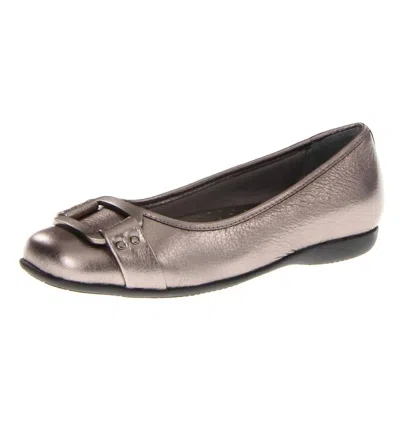 Trotters Sizzle Flat In Multi
