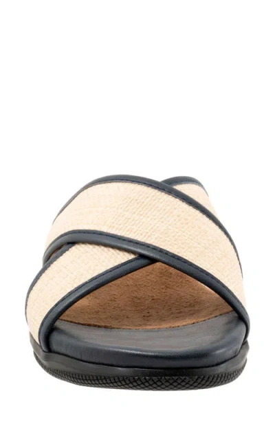Softwalk Tillman Sandal In Neutral
