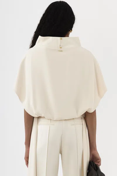 Arakii Open Side Top In White