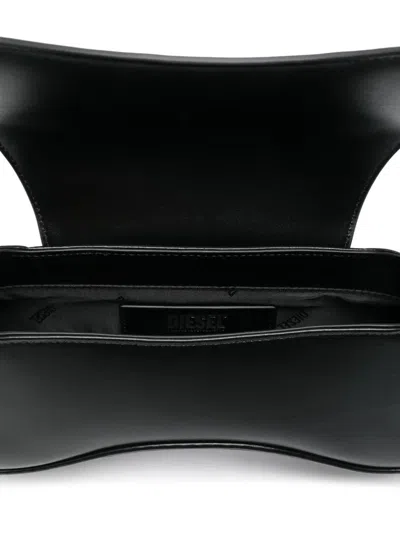Diesel Play Logo Plaque Shoulder Bag In Black