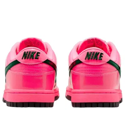 Nike Dunk Low Sneakers In Pink