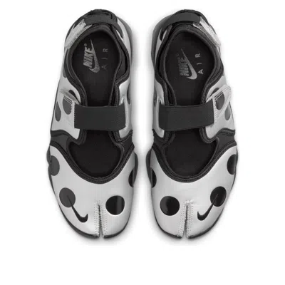 Nike Rift Split Toe Sandals Polka Dot Silhouette In White