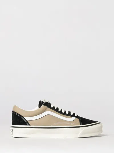 VANS 运动鞋 男士 颜色 黑色