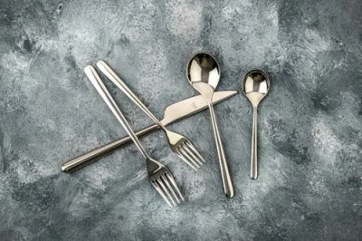 Mepra Linea Flatware Set In Gold