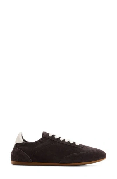 Sperry Slim Jogger Sneaker In Brown