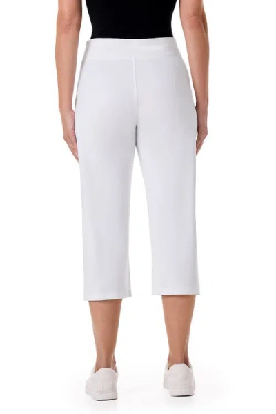 Coolibar Beach Capris In White