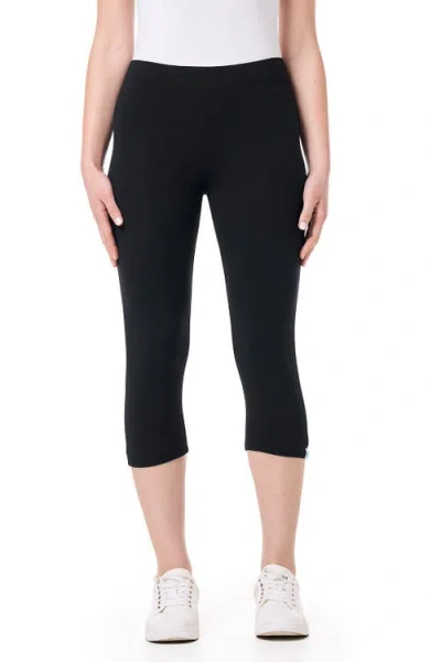 Coolibar Summer Capris In Black