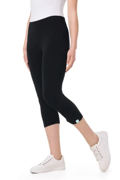 Coolibar Summer Capris In Black