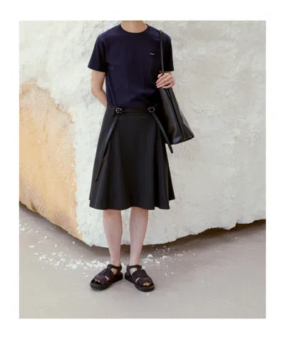 Low Classic Flared Midi Skirt In Black