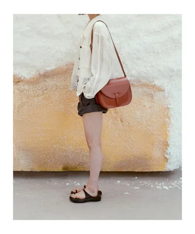 Low Classic Belt Loop Shorts In Black