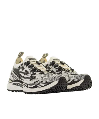 Off-white Brown Solid Sneakers In Black
