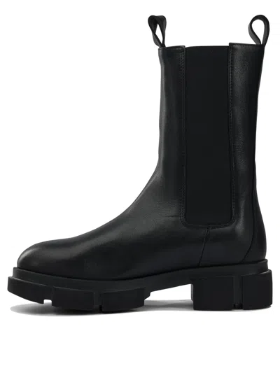 Copenhagen Leather Pull-on Ankle Boots In Black