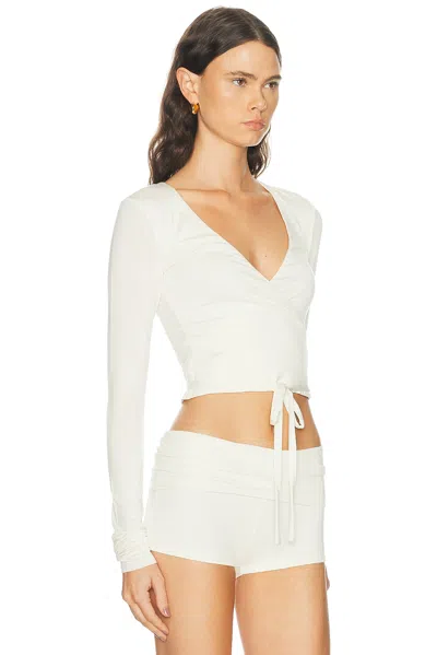 Éterne Wrap Top In White