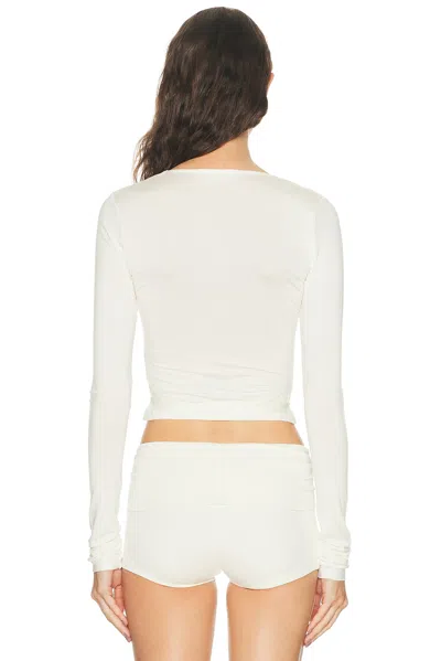 Éterne Wrap Top In White
