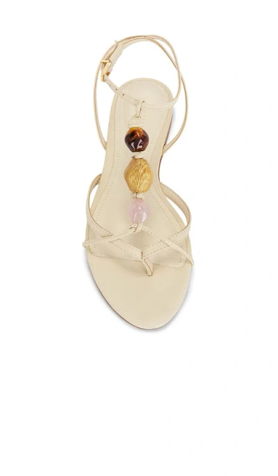 Schutz Amber Flat 샌들 In White