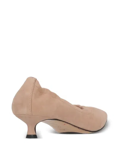 La Rose Elasticated Pointed-toe Pumps In Neutral