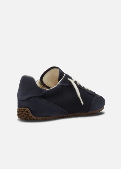 Axel Arigato Daze Runner Black Sneaker With Logo On The Tongue And Grooved Sole In Suede Man