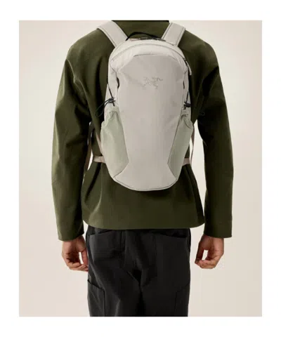 Arc'teryx Mantis 16 Backpack In Neutral