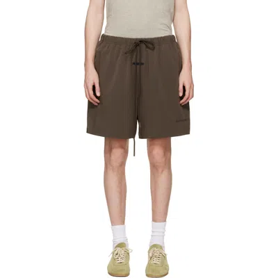 Essentials Active Trace Classic Short In Brown