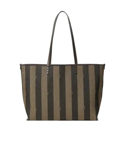 Fendi Roll Medium In Gray