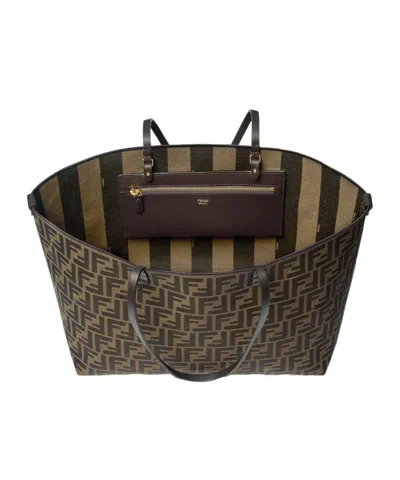 Fendi Roll Medium In Gray