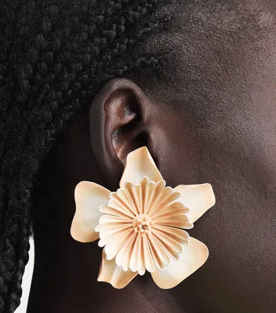 Chloé Pink Bloom Stud Earrings In Brown