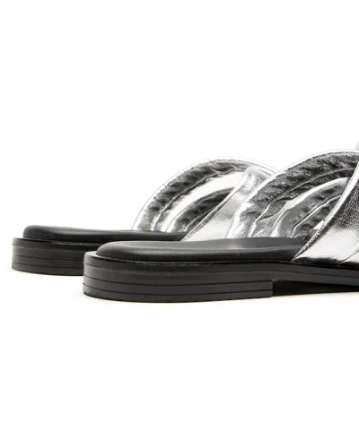 La Canadienne Fox Leather Sandal In Silver
